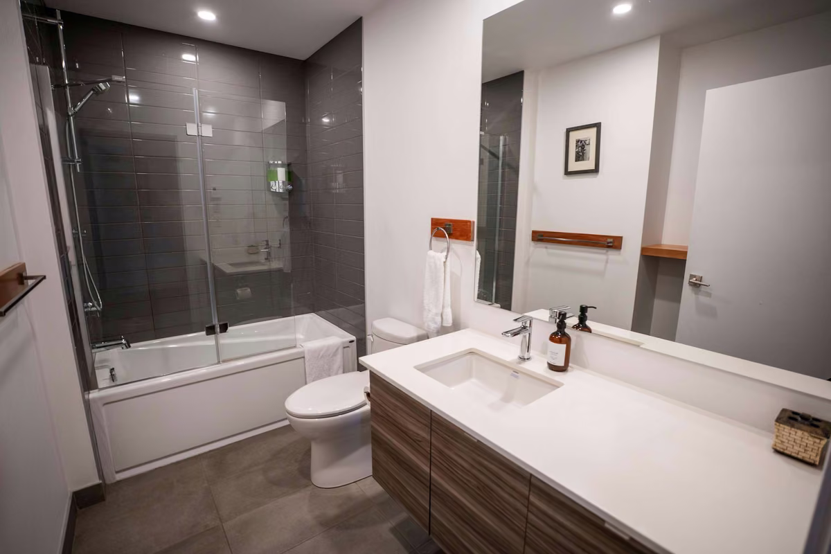 Salle de bain 1du condo 408, Aurea Charlevoix