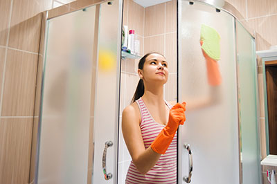How to Clean Glass Shower Door
