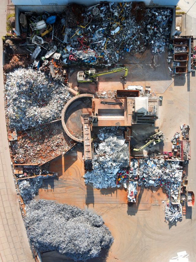 Total Resource Use and Efficiency