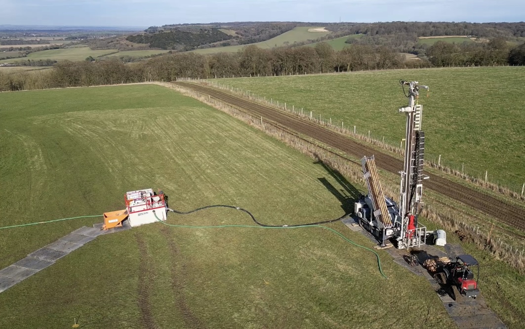 borehole drilling rig for ground source heat pumps