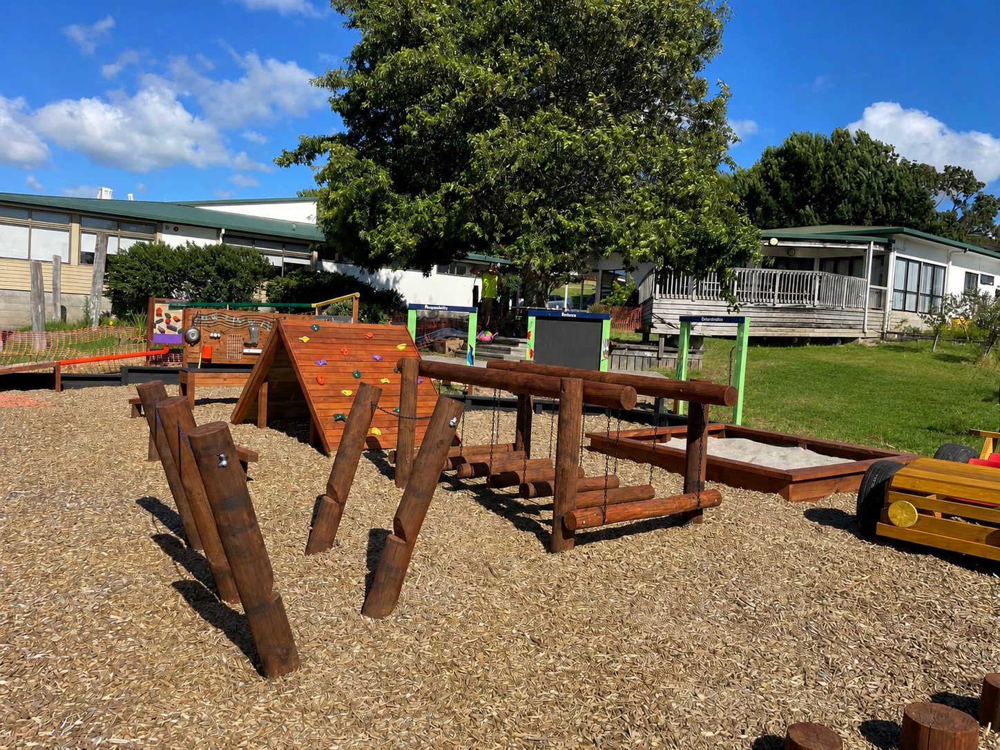 Schools & Commercial landscaping