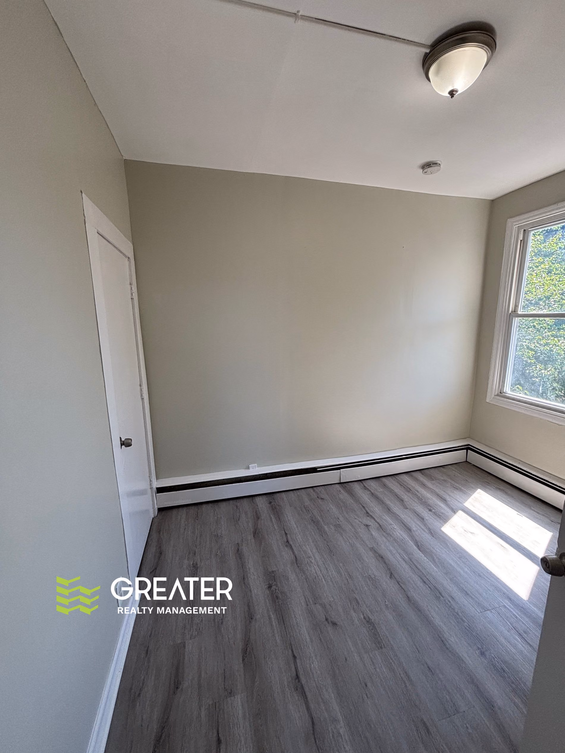 42 Doremus St #5 — photo 5 of 9