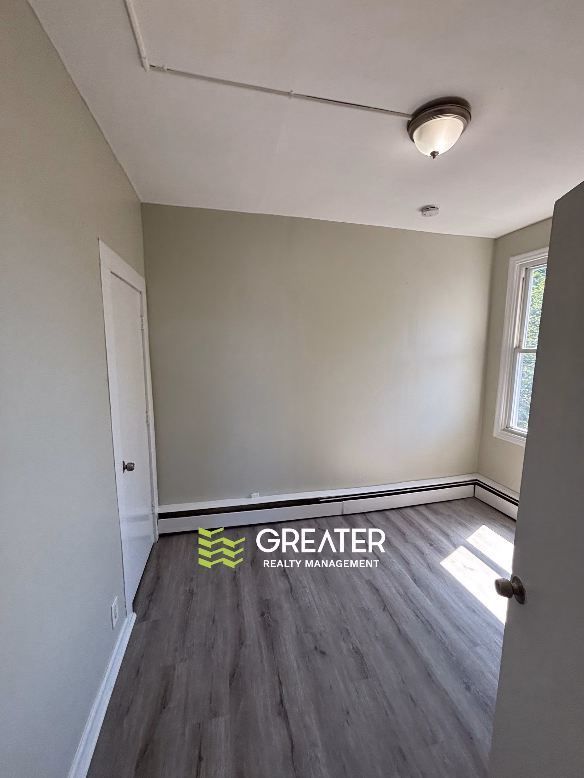 42 Doremus St #5 — photo 7 of 9