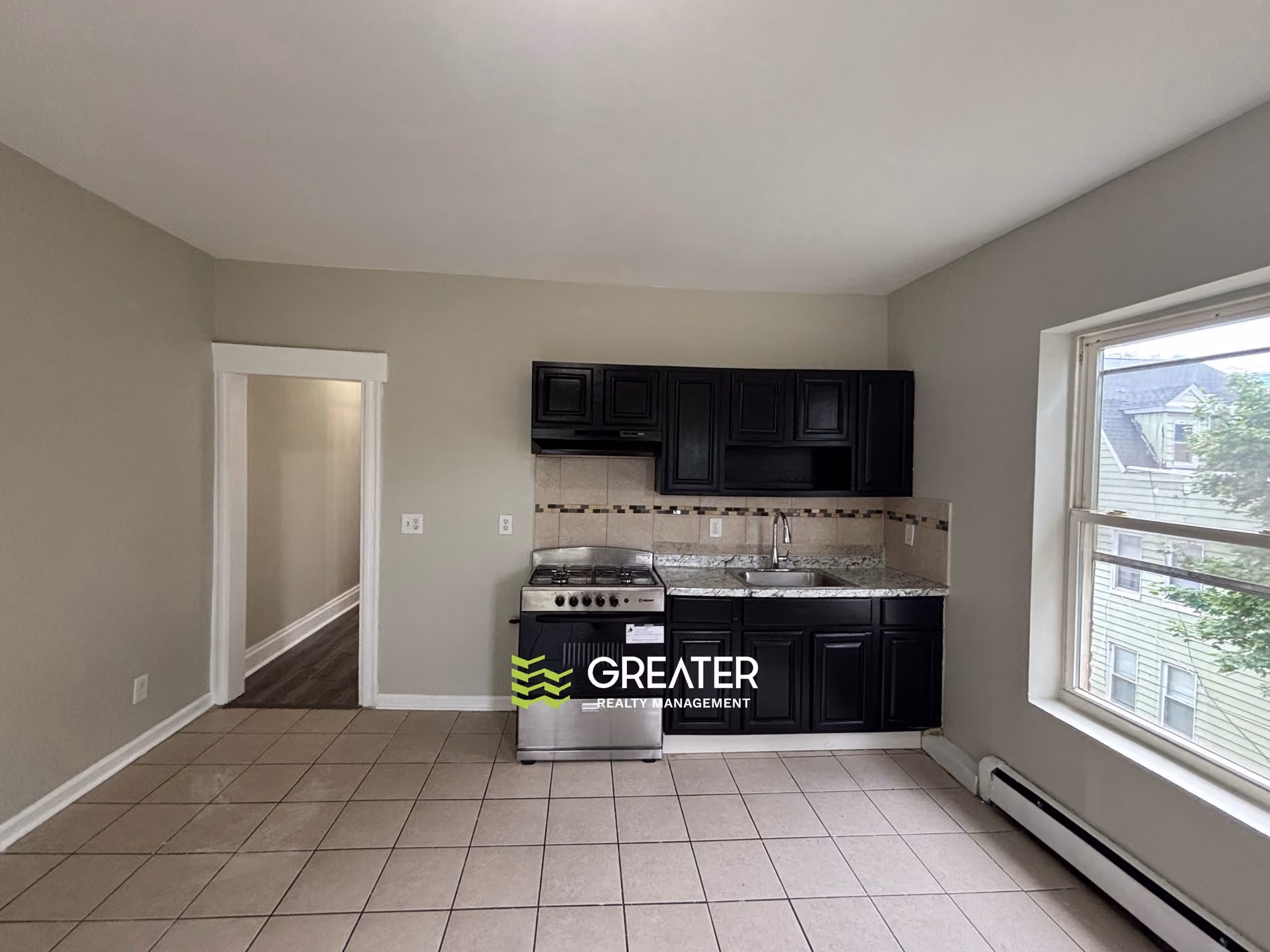 161 S 10th St, Newark, NJ