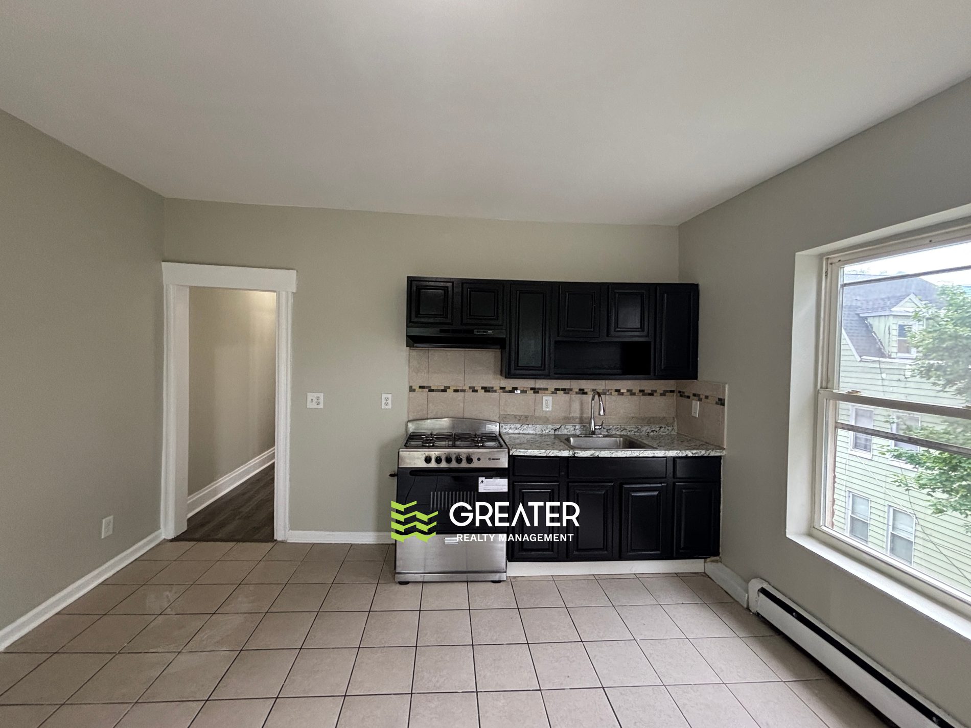 161 S 10th St, Newark, NJ