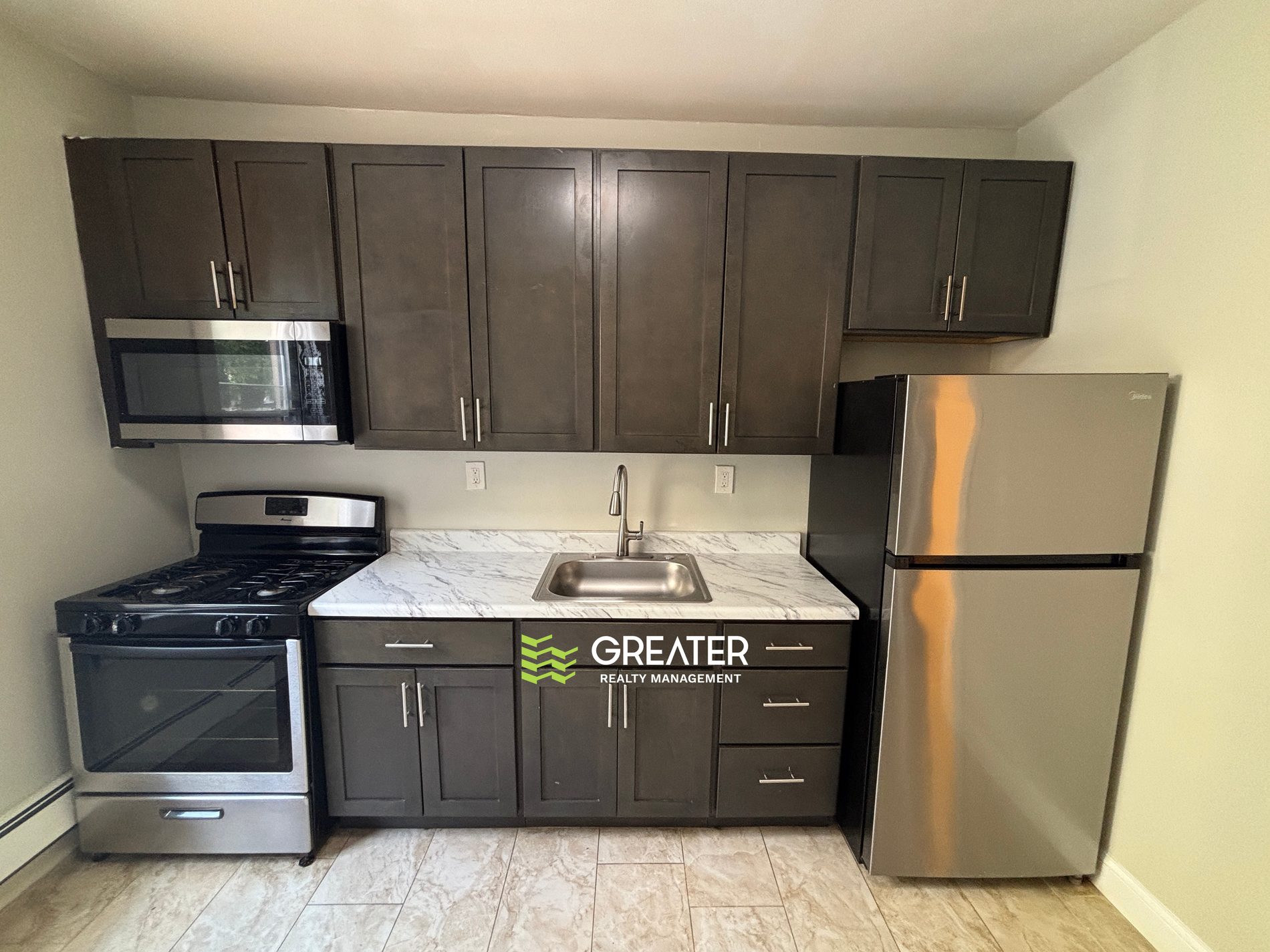 20 Claire Ave, Woodbridge, NJ
