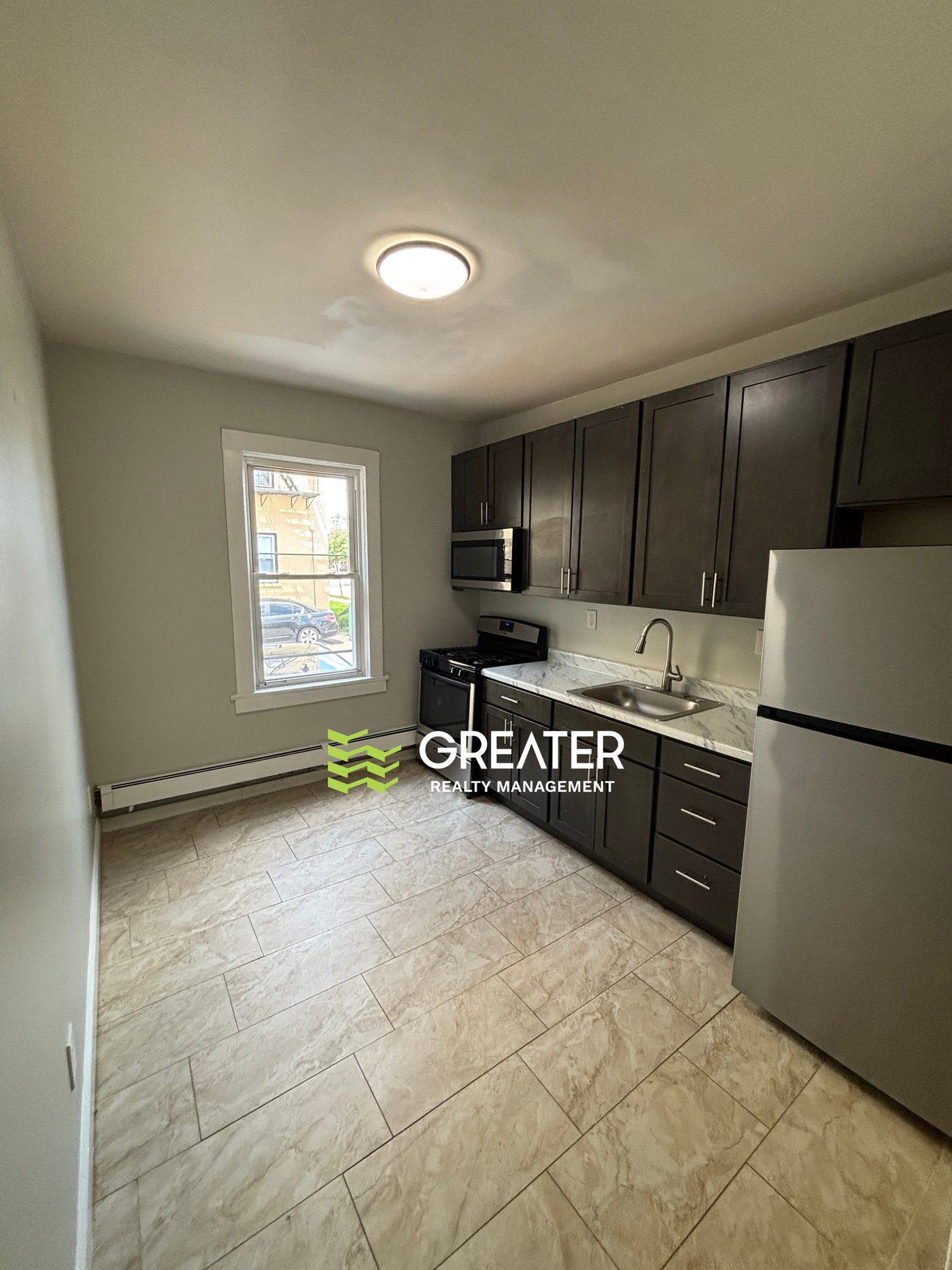 20 Claire Ave, Woodbridge, NJ
