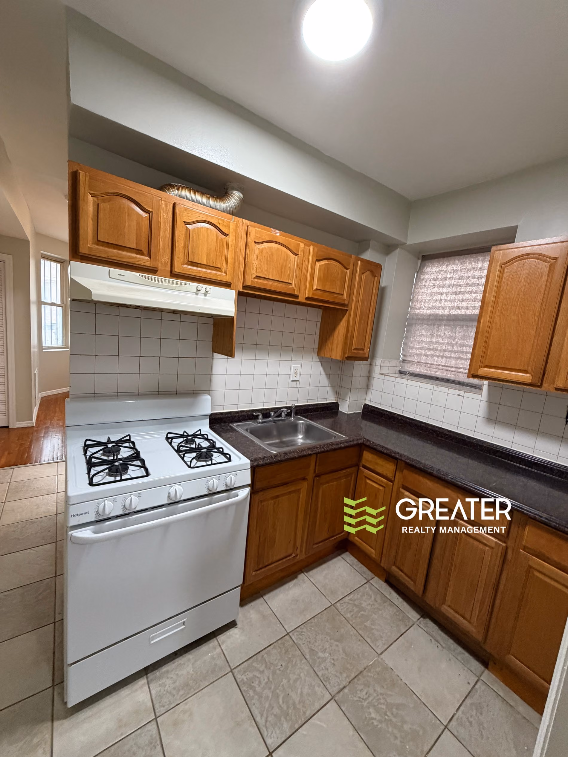 210 N 15th St, East Orange, NJ