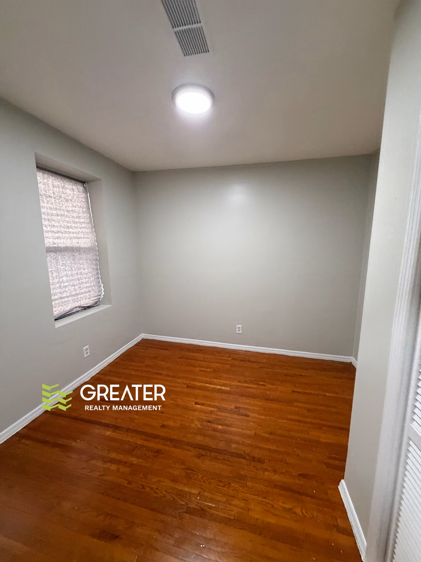 210 N 15th St, East Orange, NJ