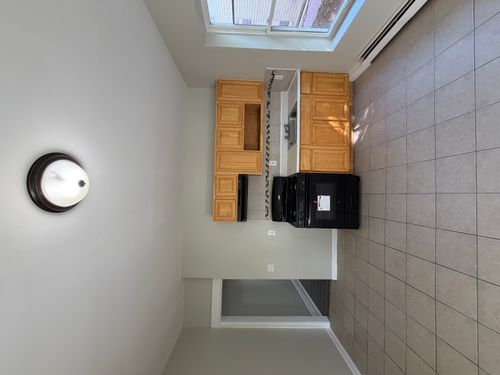 161 S 10th St, Newark, NJ