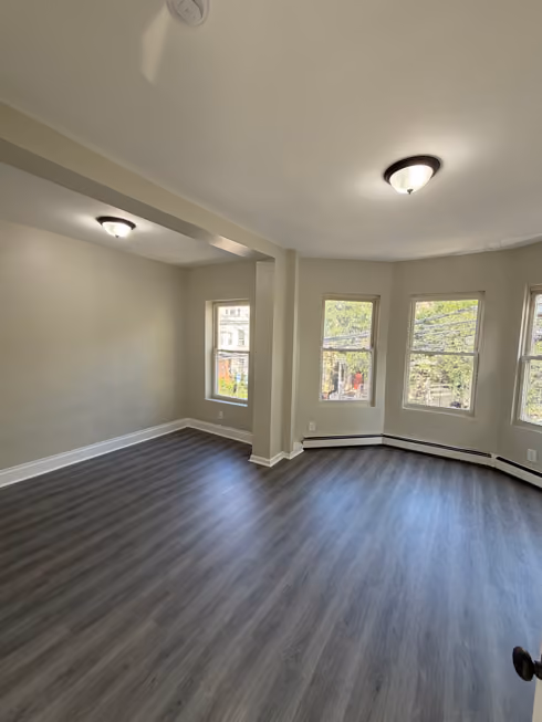 161 S 10th St, Newark, NJ