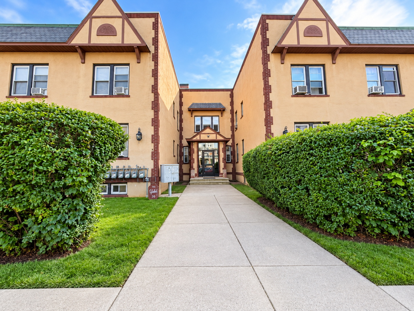 20 Claire Ave, Woodbridge, NJ