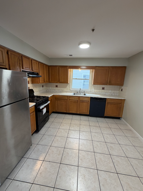 132 Fabyan Pl, Newark, NJ