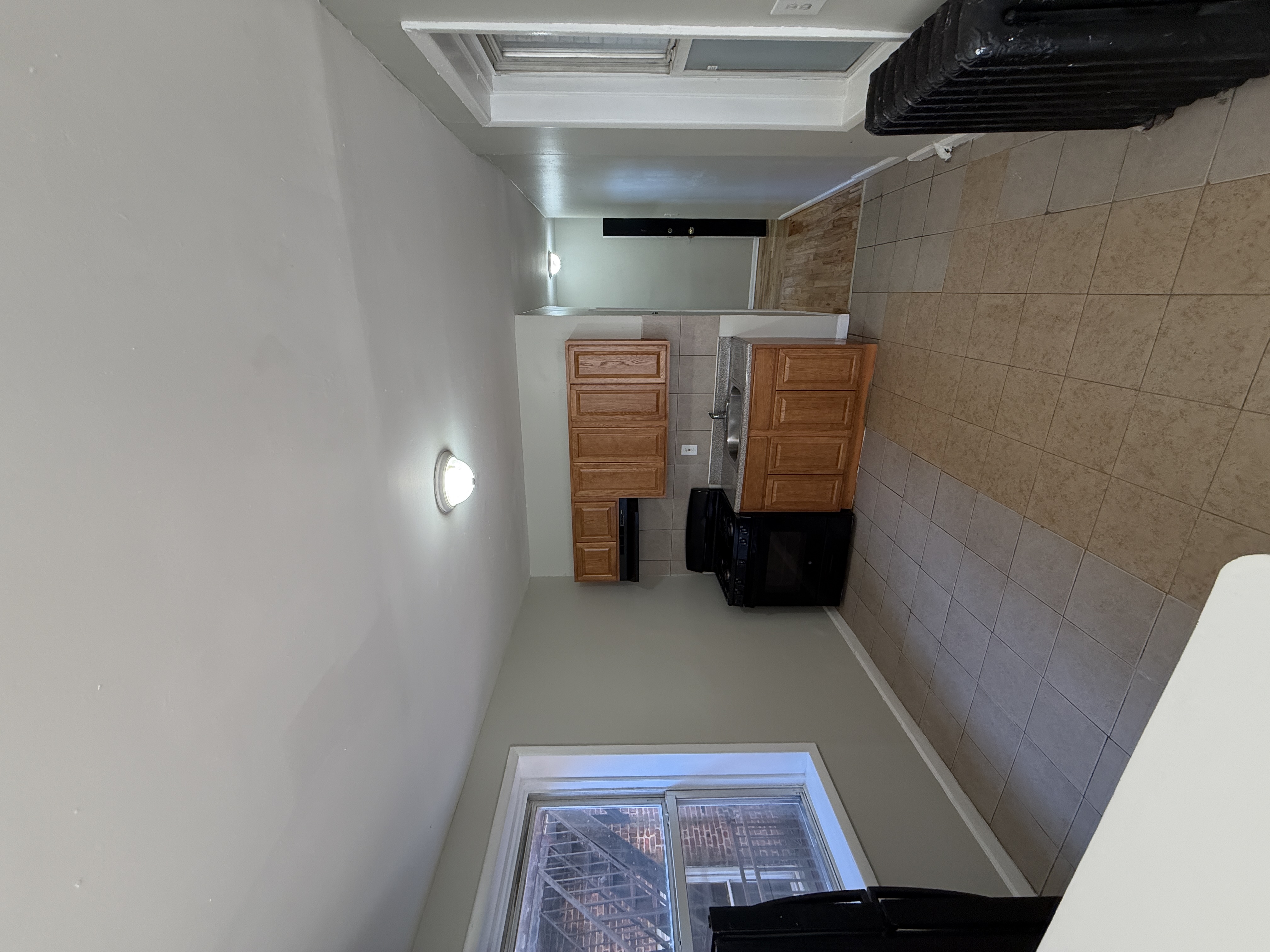 76 N 9th St, Newark, NJ