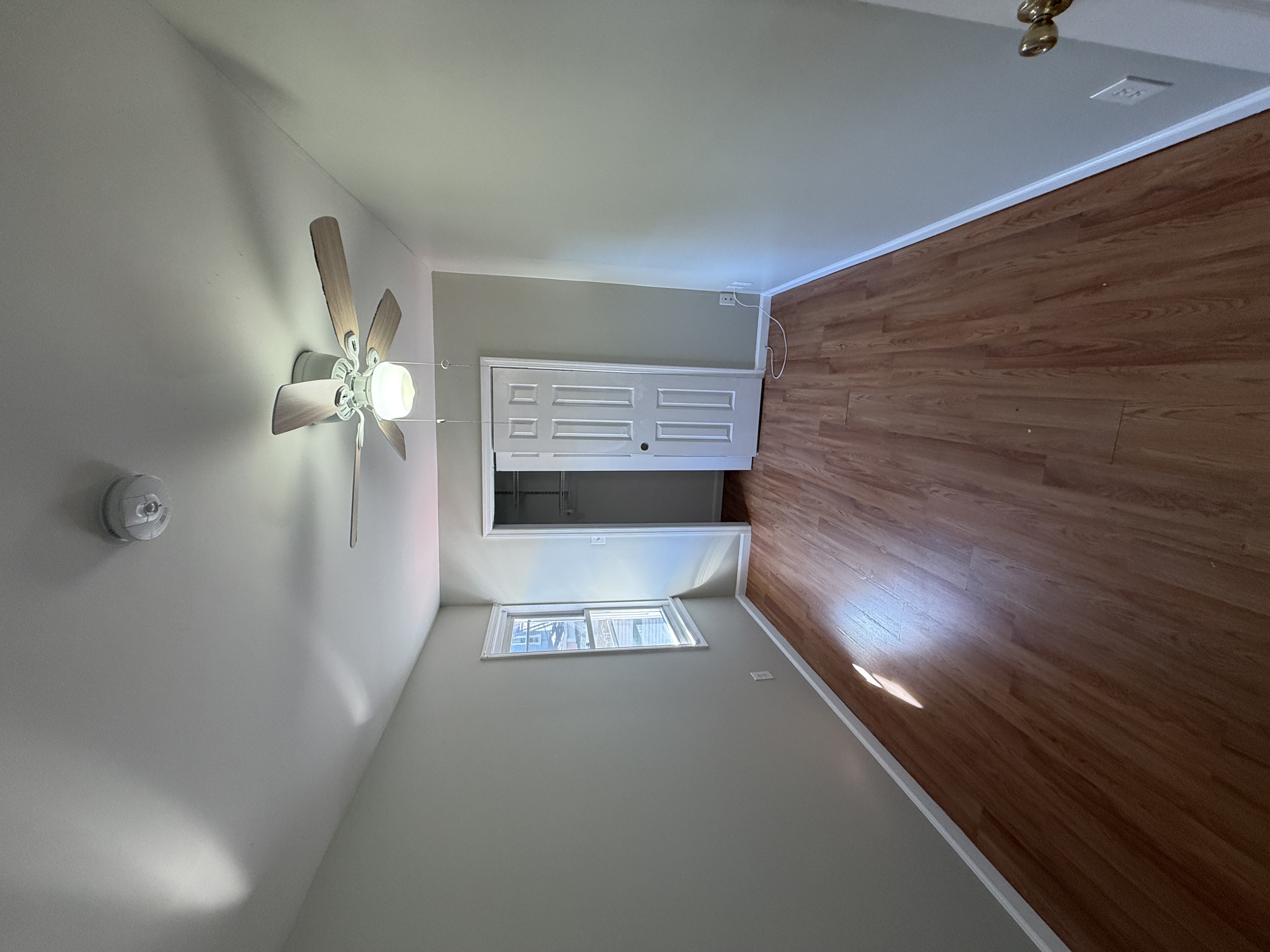 204 N 7th St #4 — photo 3 of 5