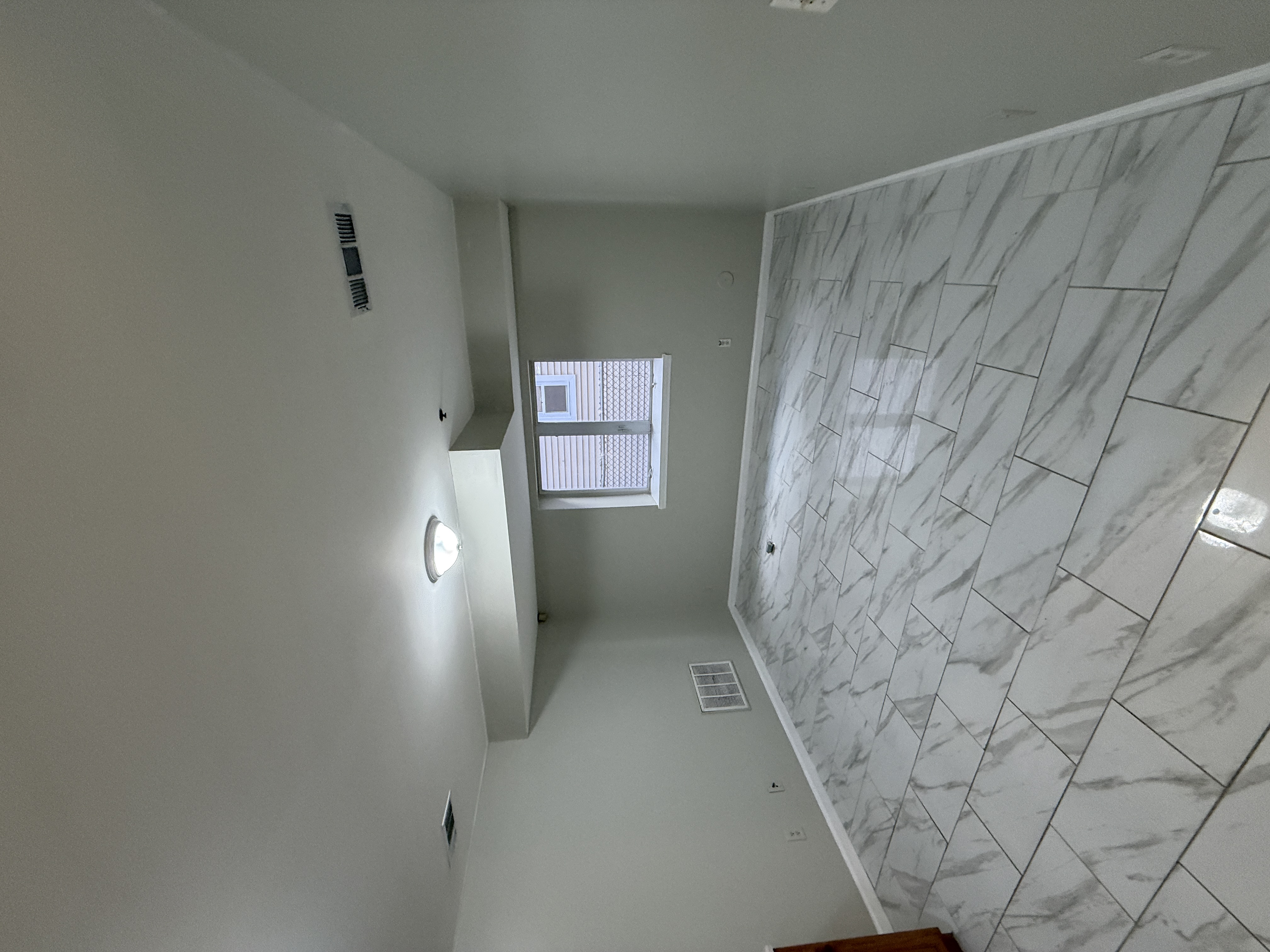 204 N 7th St #B1 — photo 4 of 5