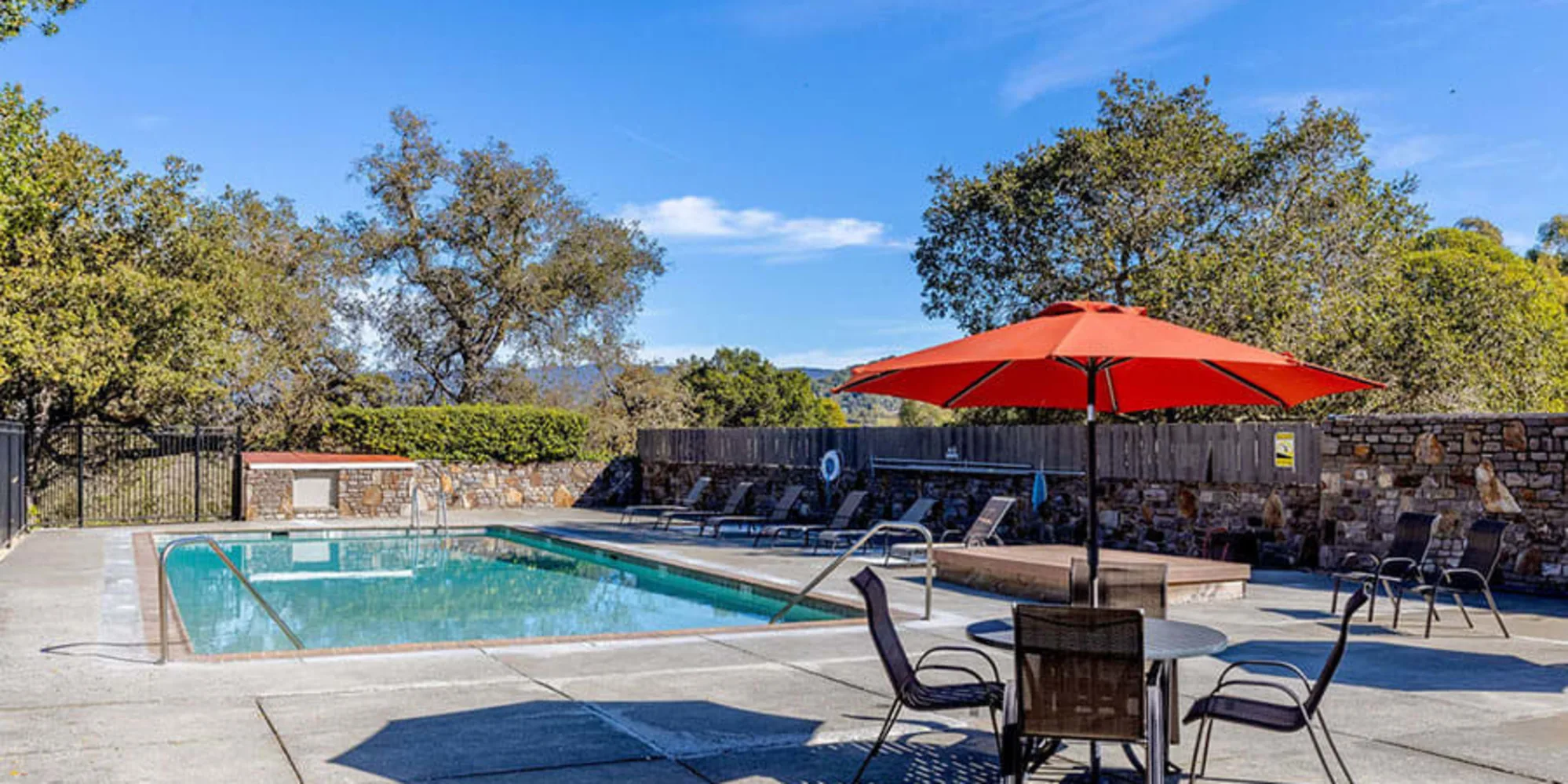 Pool and outdoor area