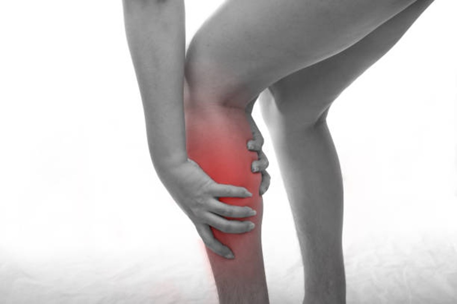 How Does Endometriosis Cause Leg Pain?