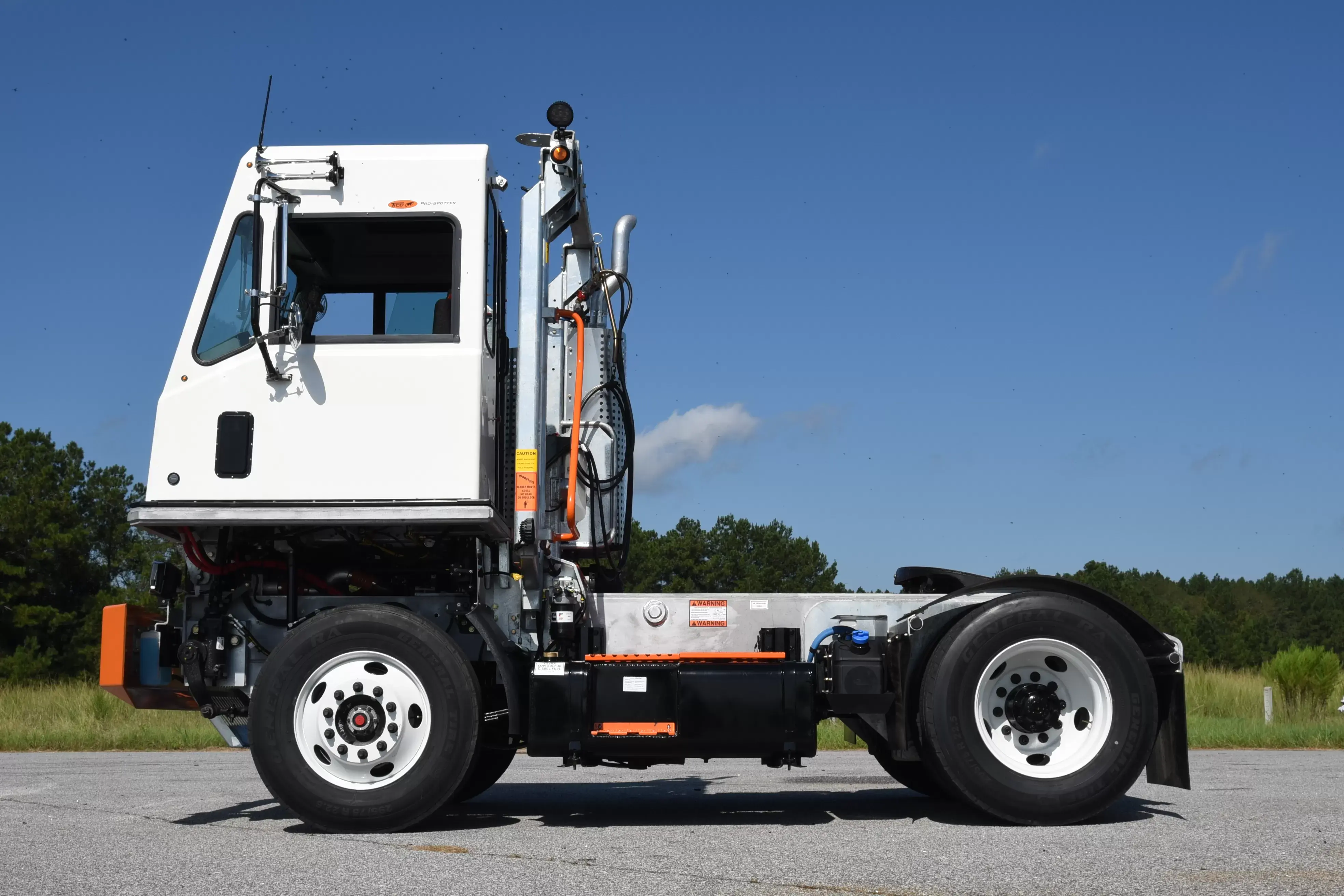 Heavy-duty mechanic performing yard spotter repairs in Richmond, IN