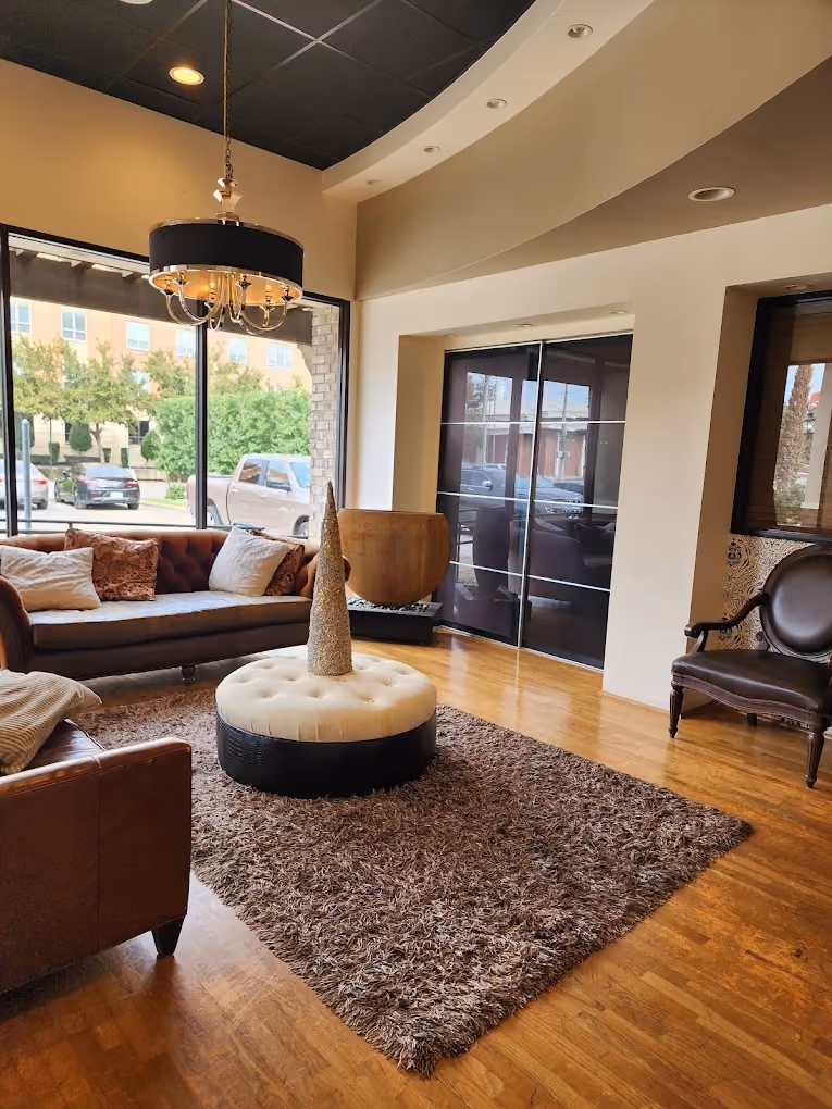 Dentiq Dentistry treatment room serving patients near Montrose in Houston, TX