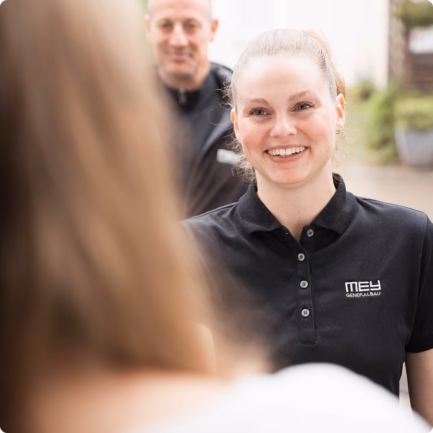 Mitarbeiterin von Mey im Einsatz