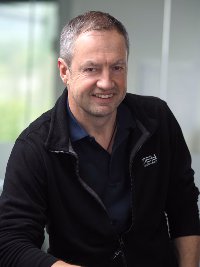 Porträt Robert Haller, Bau- und Projektleiter