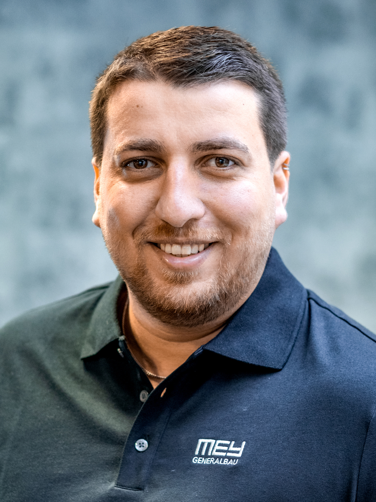 Porträt Marvin Sauer, Bau- und Projektleiter