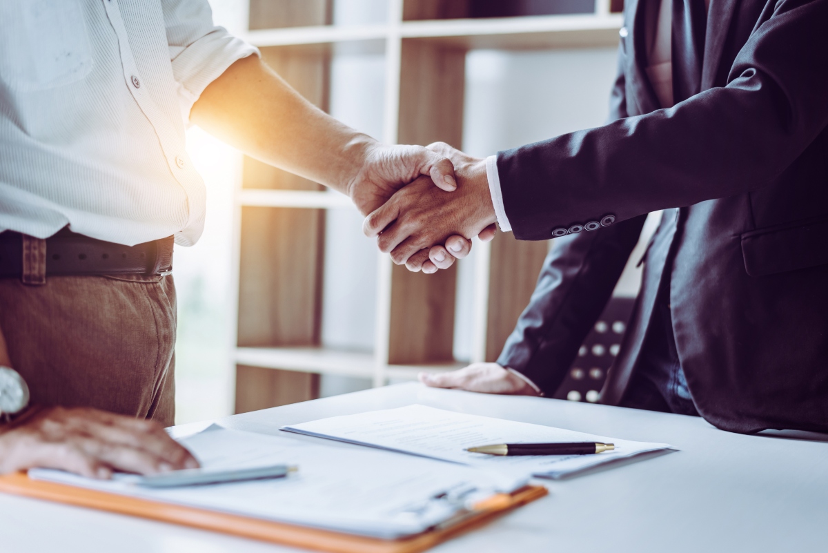 What are the Benefits of Hiring a Business Attorney?
