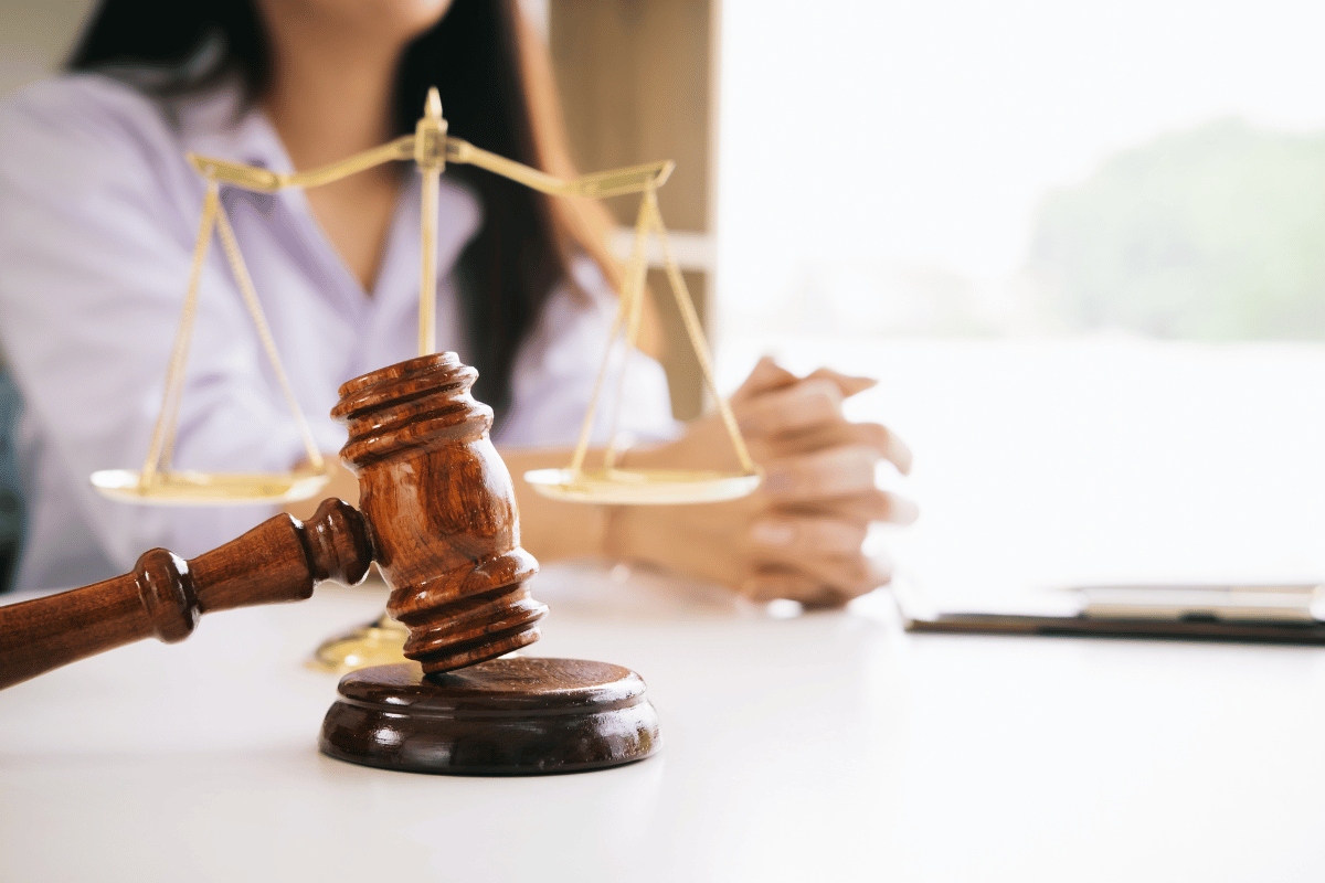 The Benefits of Hiring a Corporate Law Attorney