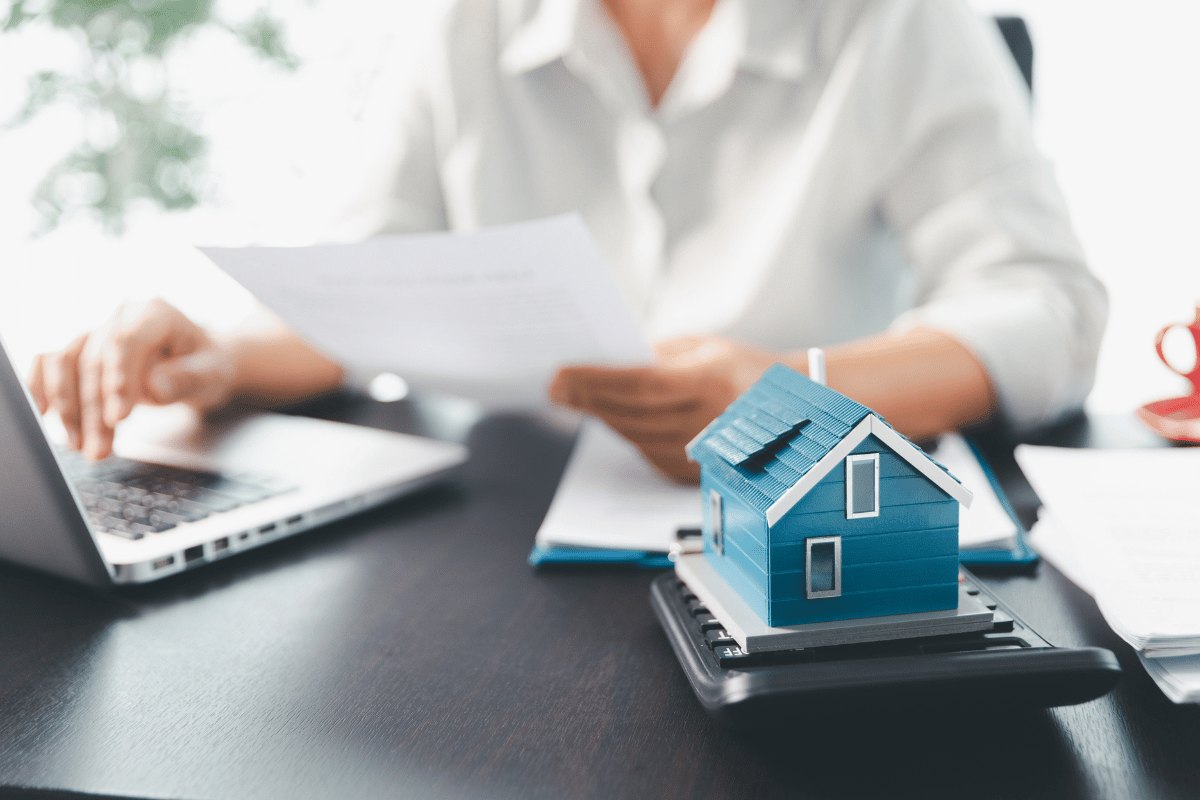 How a Lawyer Can Protect Commercial Landlords and Tenants in Lease Agreement
