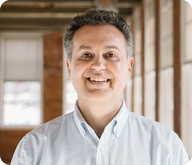 Max Pedró, CEO of Invisible Hand Technologies