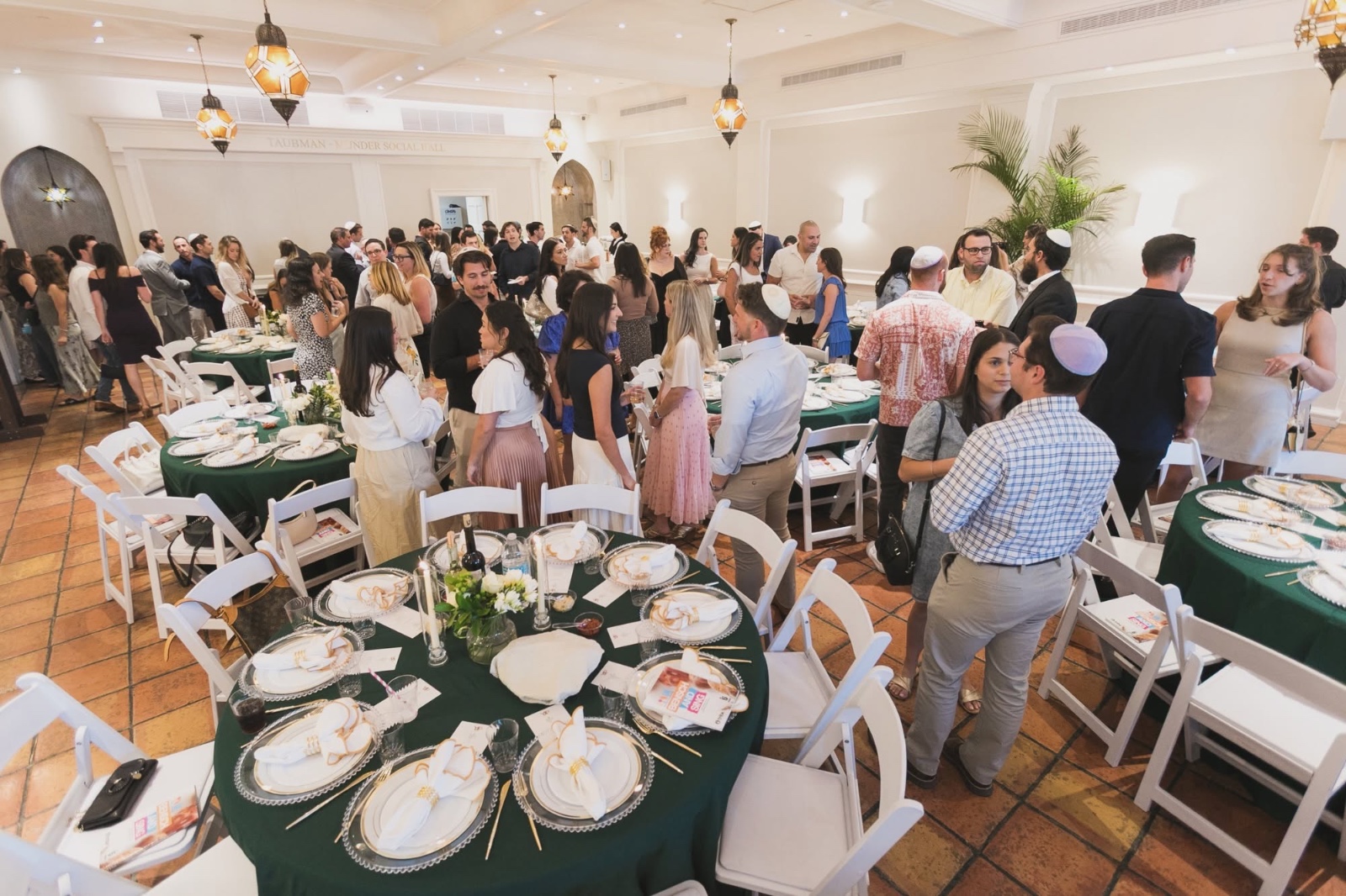 YJP Palm Beach Shabbat dinner in the social hall