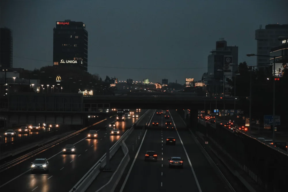 Traffic on a multi-lane freeway approaching a city