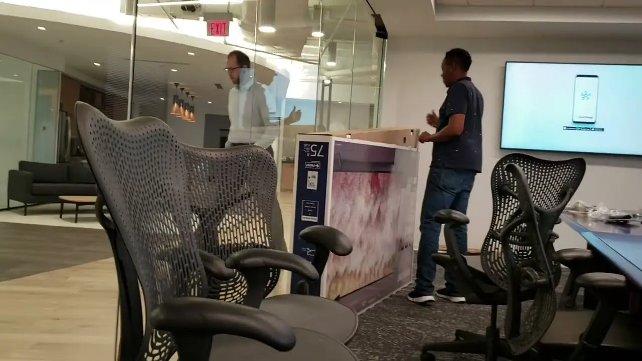 Samsung TV wall-mounting installation in Tysons Corner, Virginia