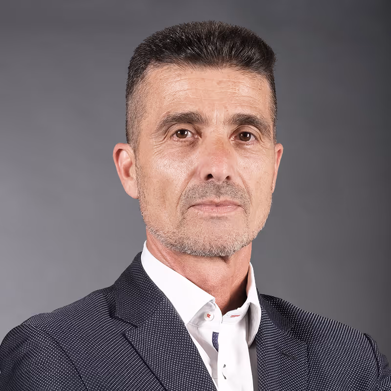 Close up portrait of Mariano Oto