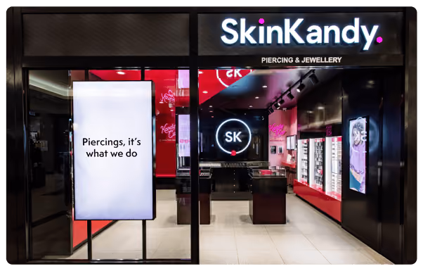 Fusion-Signage-SkinKandy-Store-Example-1