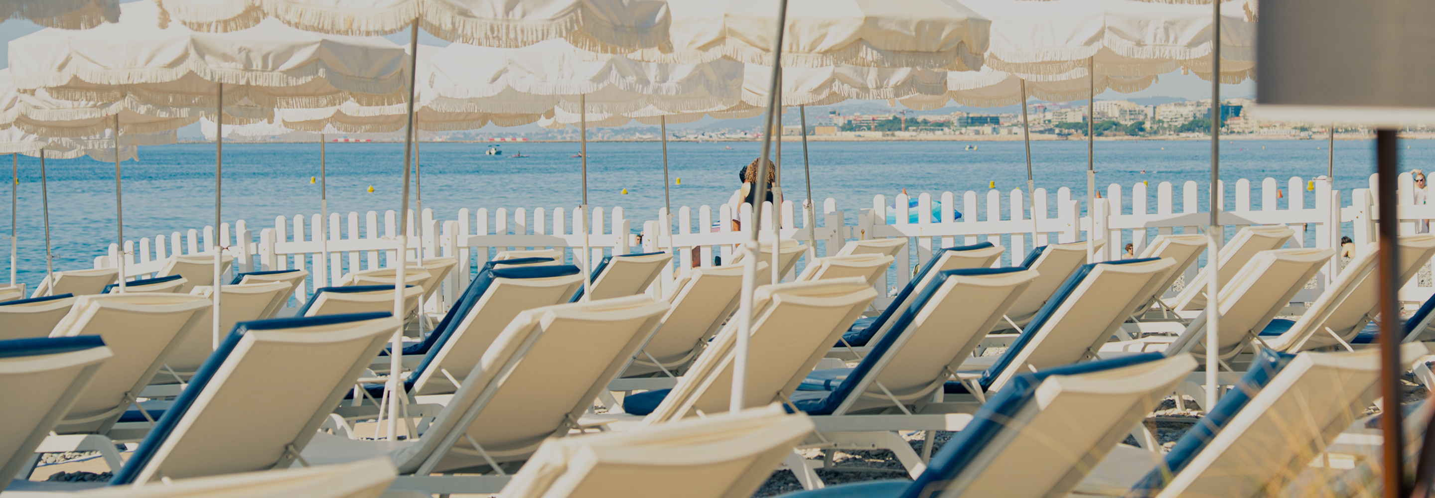 Plage privée et mer à Nice, location transats Le Temps d'un Été