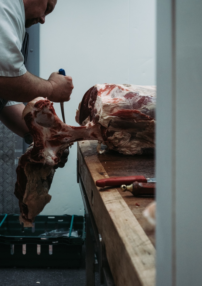 Atelier saerens is een familiezaak met een rijke geschiedenis die teruggaat tot 1926