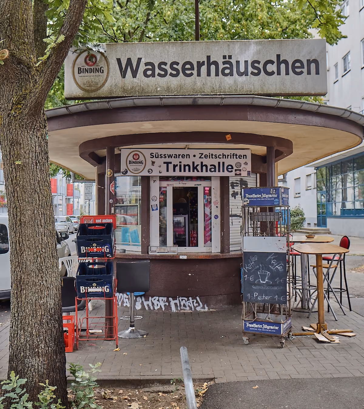 Denkmalgeschütztes Wasserhäuschen in der Ernst-May-Siedlung in Frankfurt-Bornheim