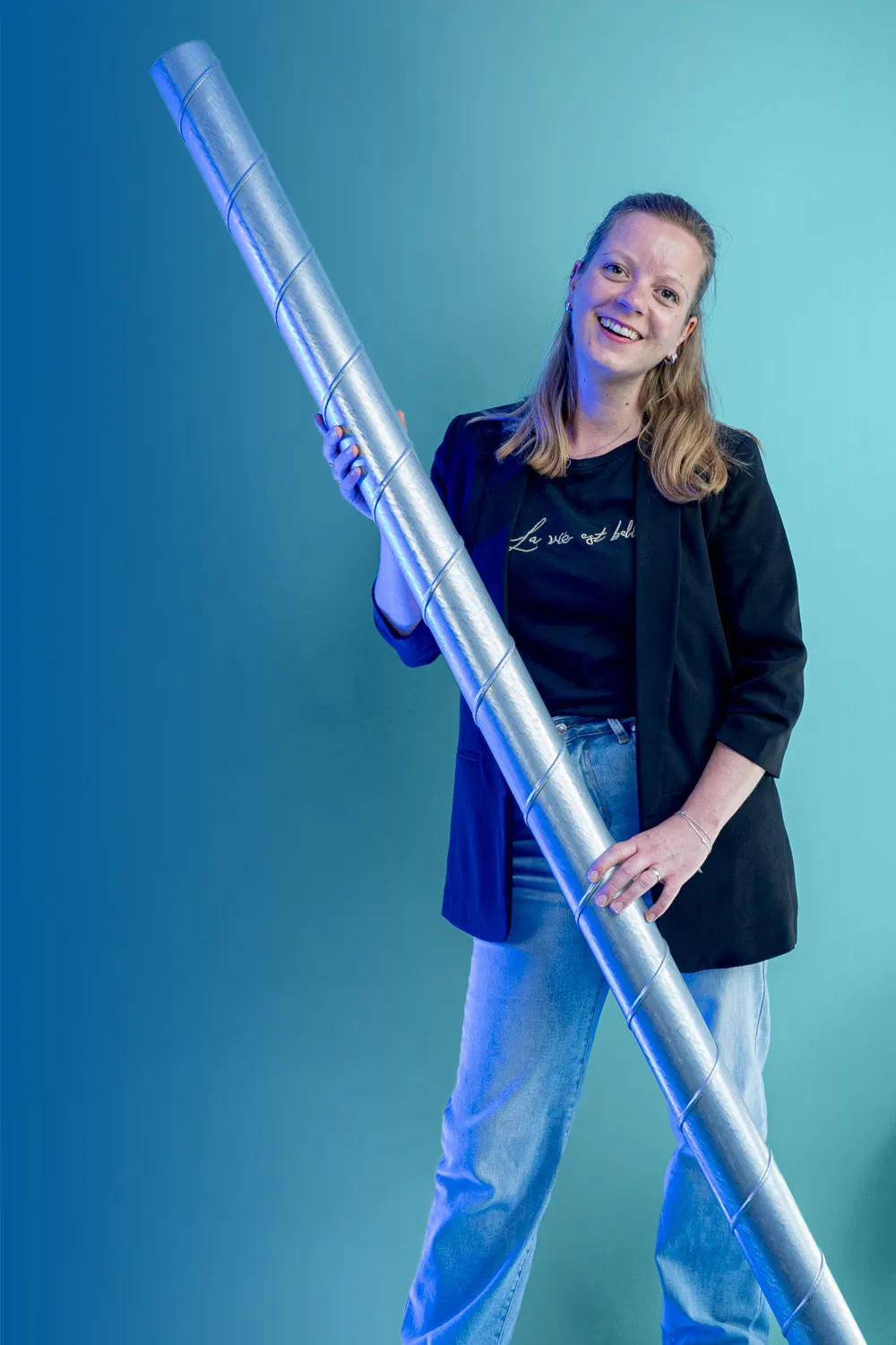 Susan houdt een luchtkanaal vast