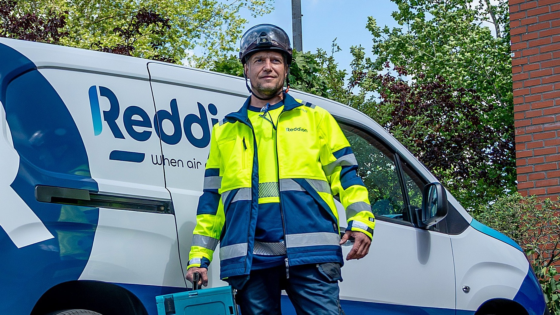 Werkvoorbereider van Reddion aan het werk