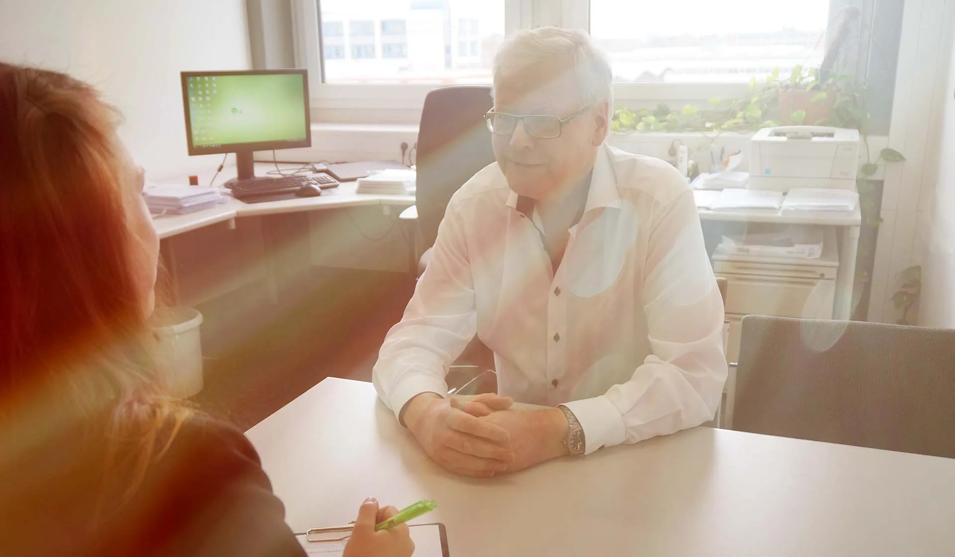 Interview: Wann lohnt sich Baulohn-Outsourcing für einen Baubetrieb?