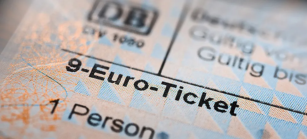 9-Euro-Ticket in der Lohnabrechnung - Worauf Arbeitgeber achten müssen