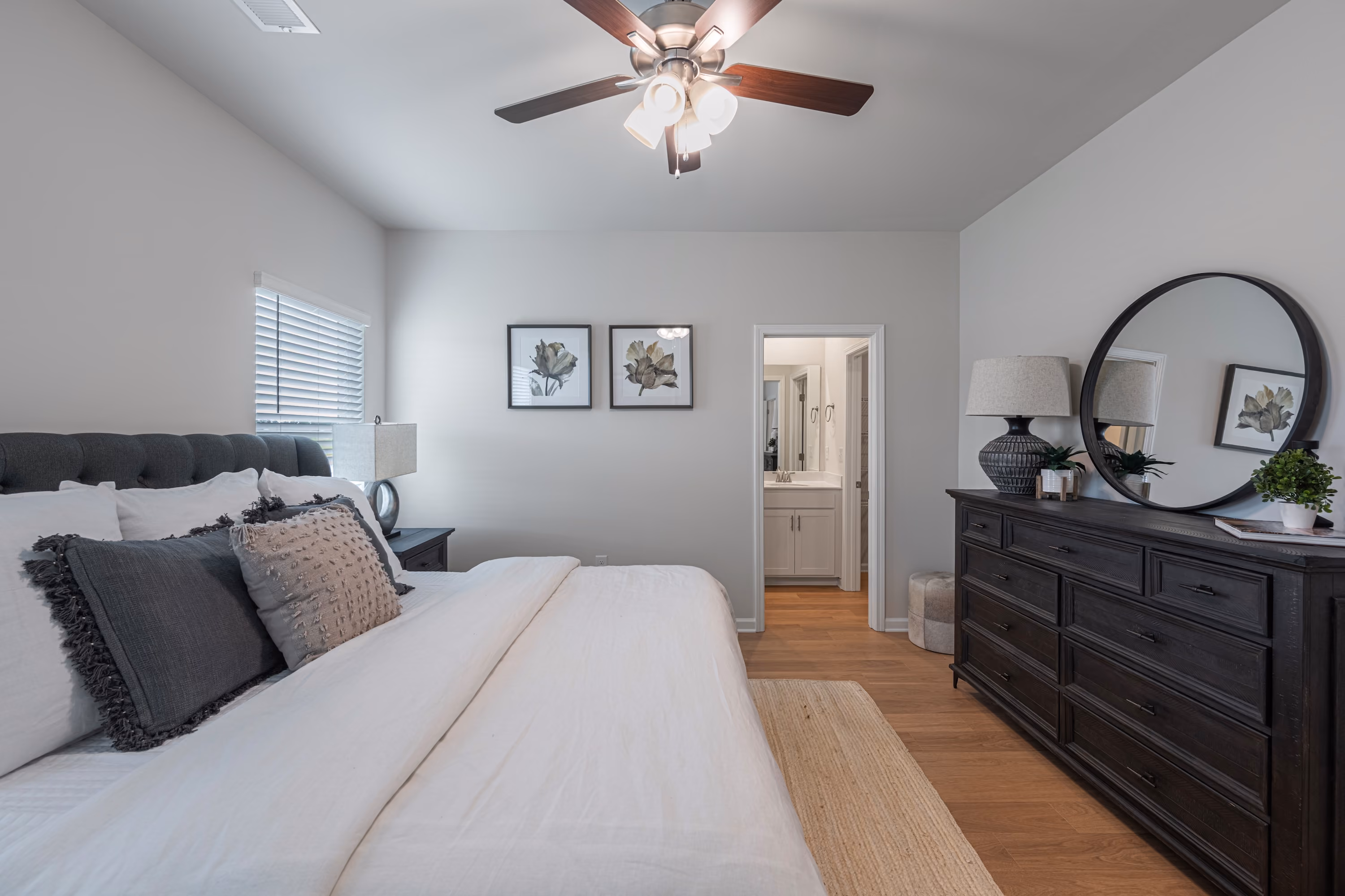 Bedroom and Bathroom 