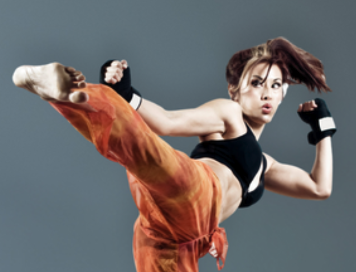 Women’s kickboxing & conditioning