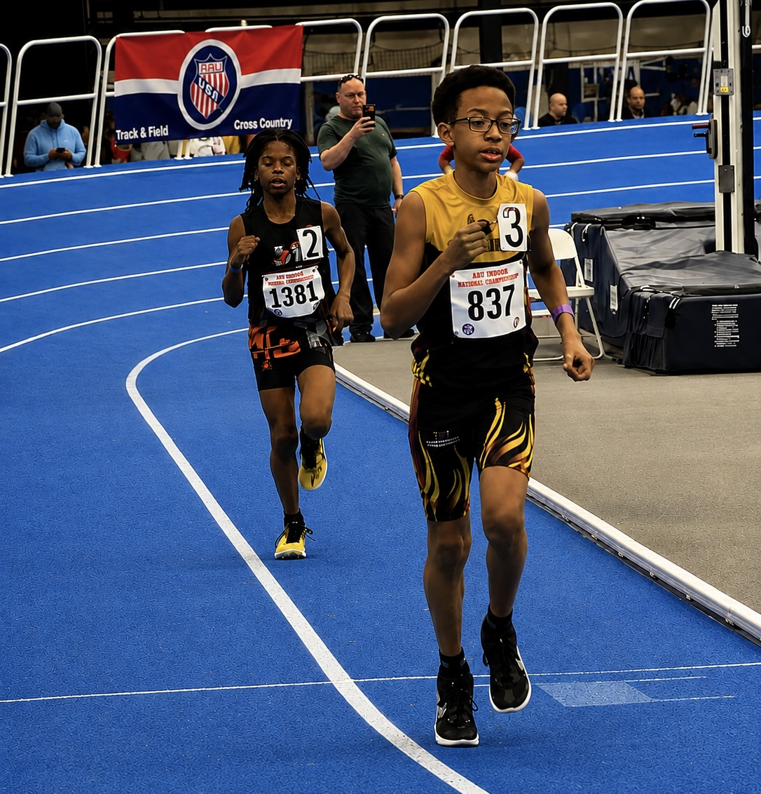 Izaiah Quigley at the 2026 AAU Indoor National Championships