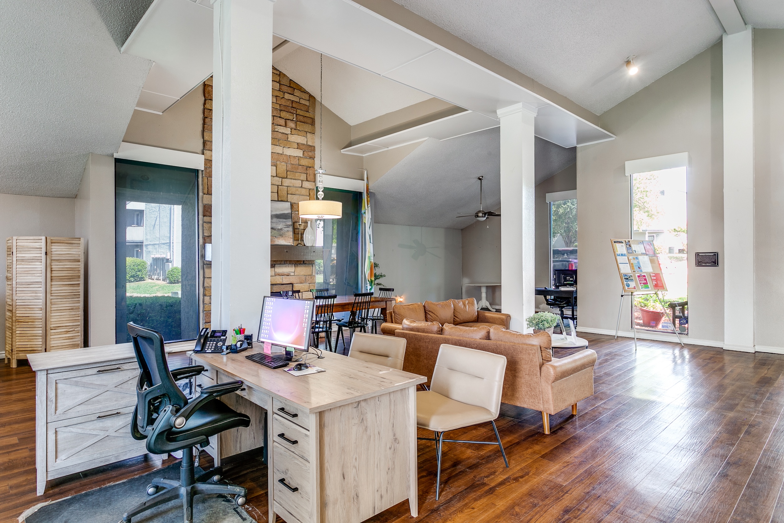 LEasing Office