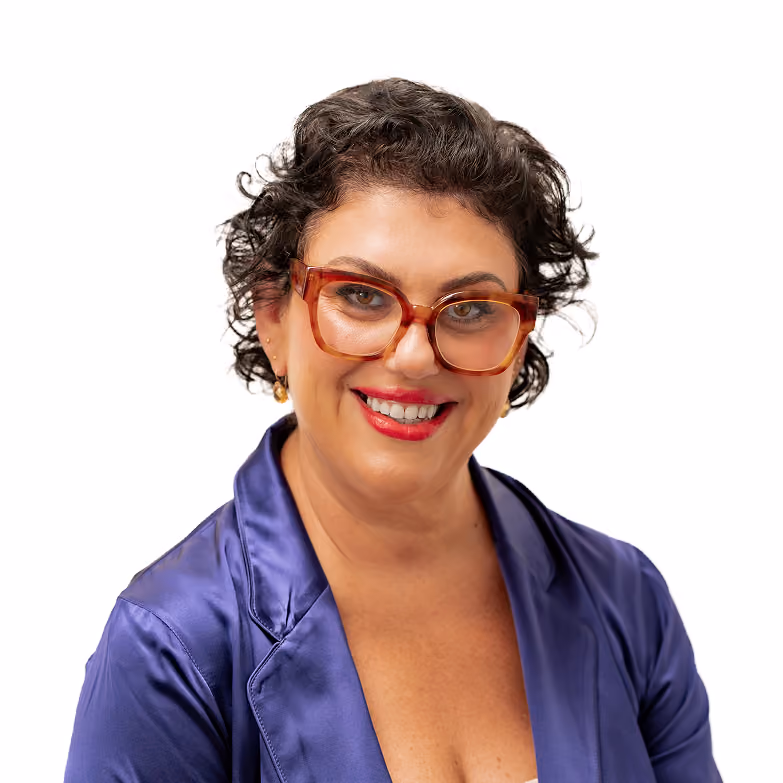 Headshot photo of Danielle the co-founder.