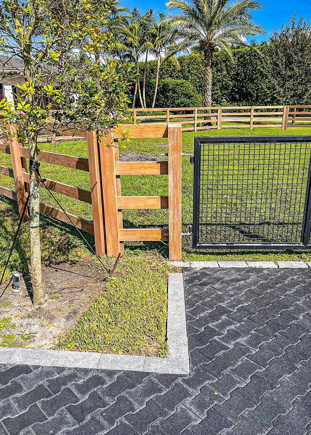 Wood fence restoration project in Wellington, Florida