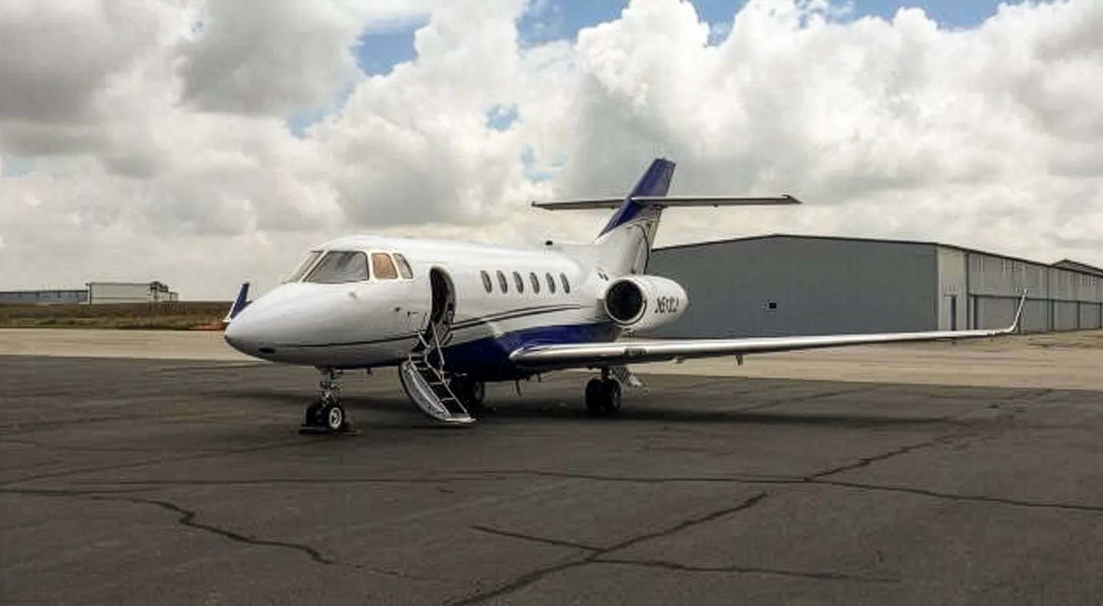 Wayne County Airport (KBJJ)
